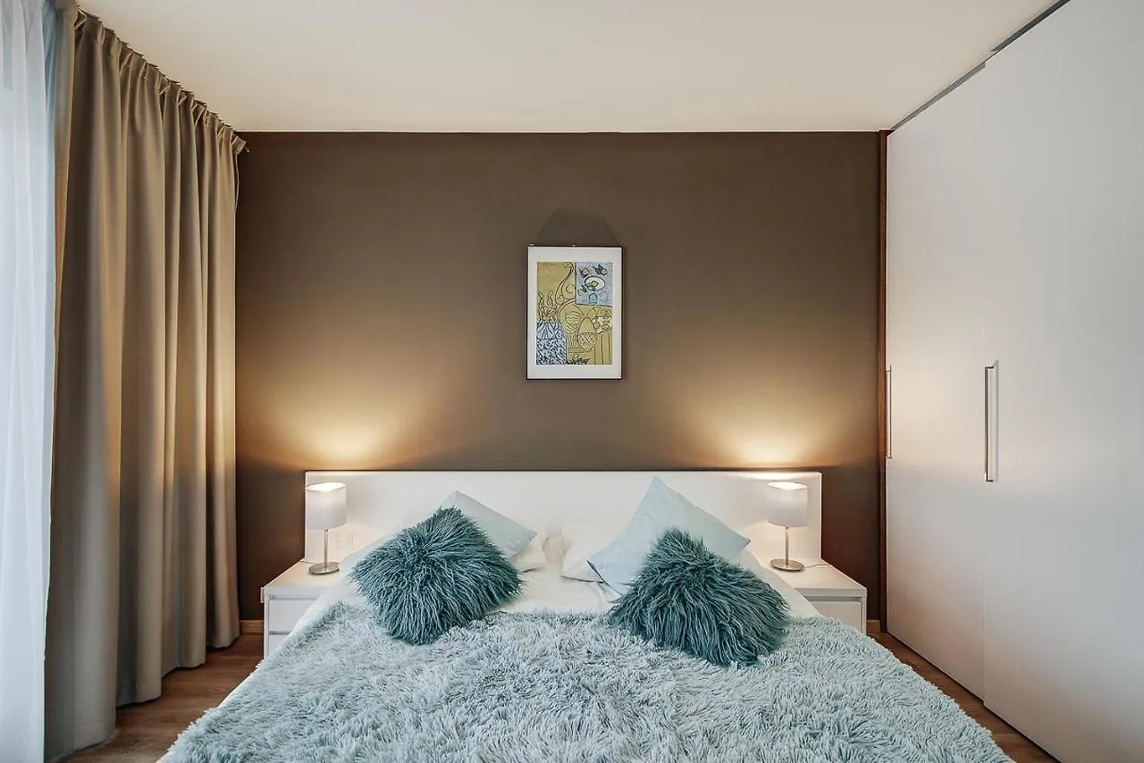 Exclusive Apartments In Luka Prag 0*,